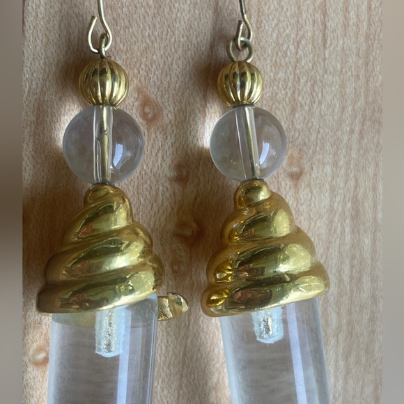 Vintage Earrings Gold Tone and Clear Lucite or Acrylic Funky and Unique - Picture 4 of 4